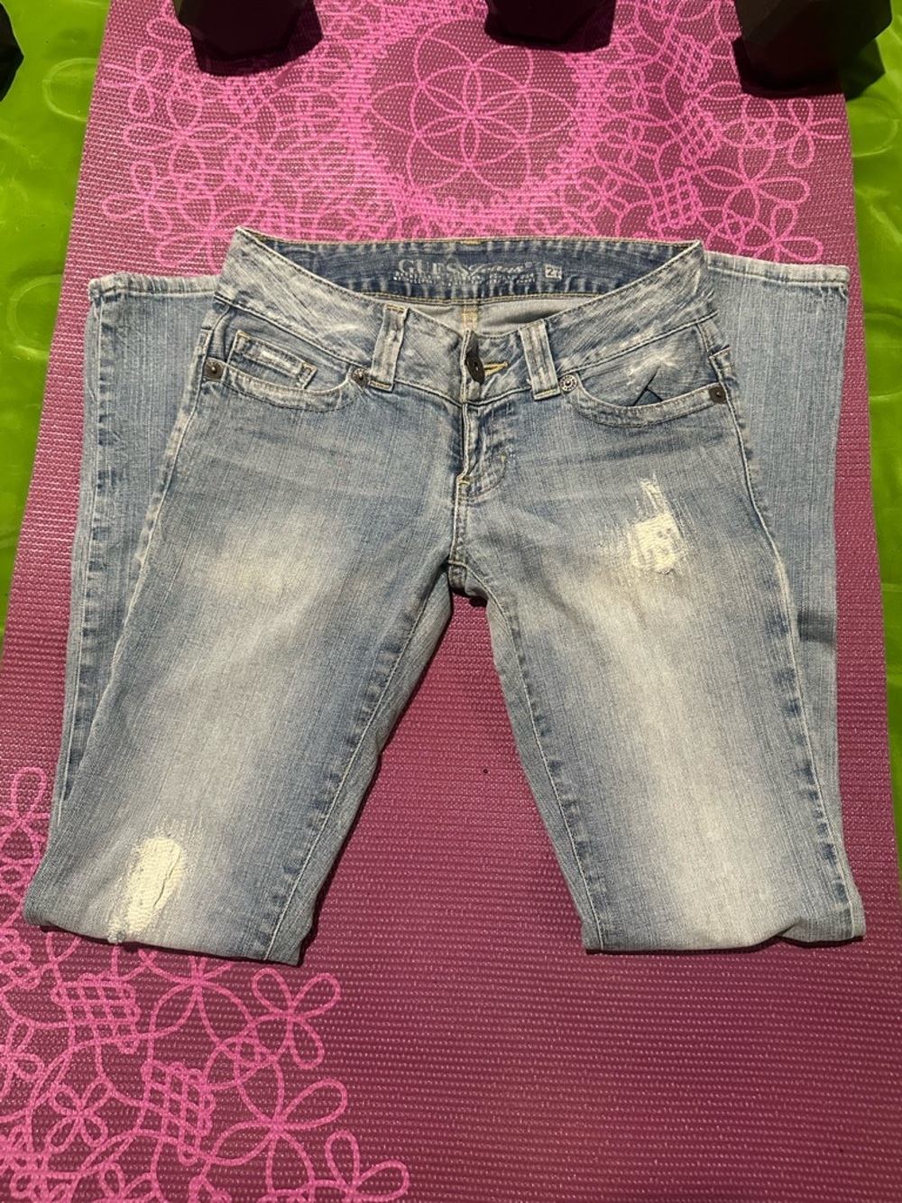 Vintage Guess 2005 low rise Distressed Jeans - Classic Mid Rise